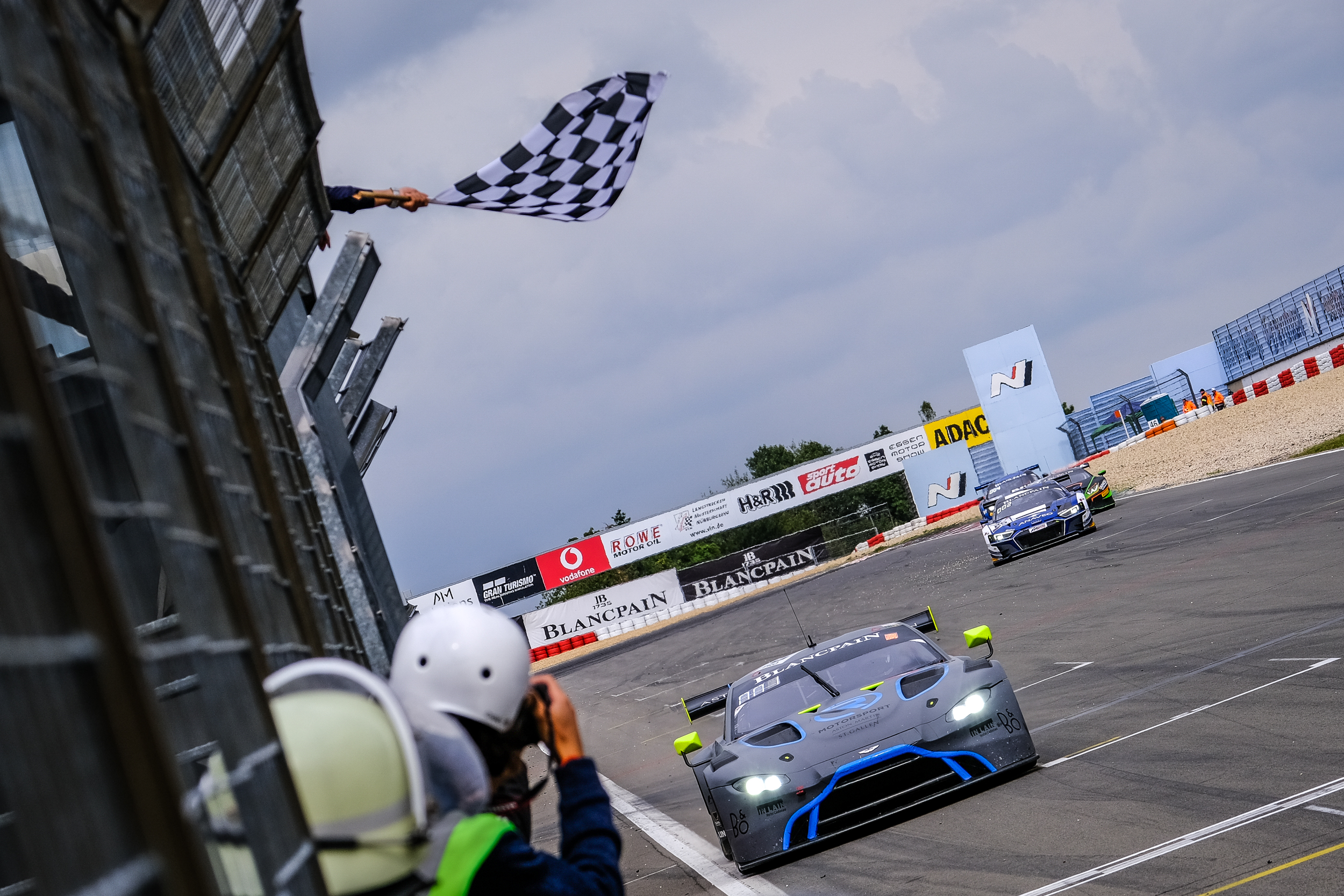 R Motorsport Aston Martin clinch maiden Blancpain GT World