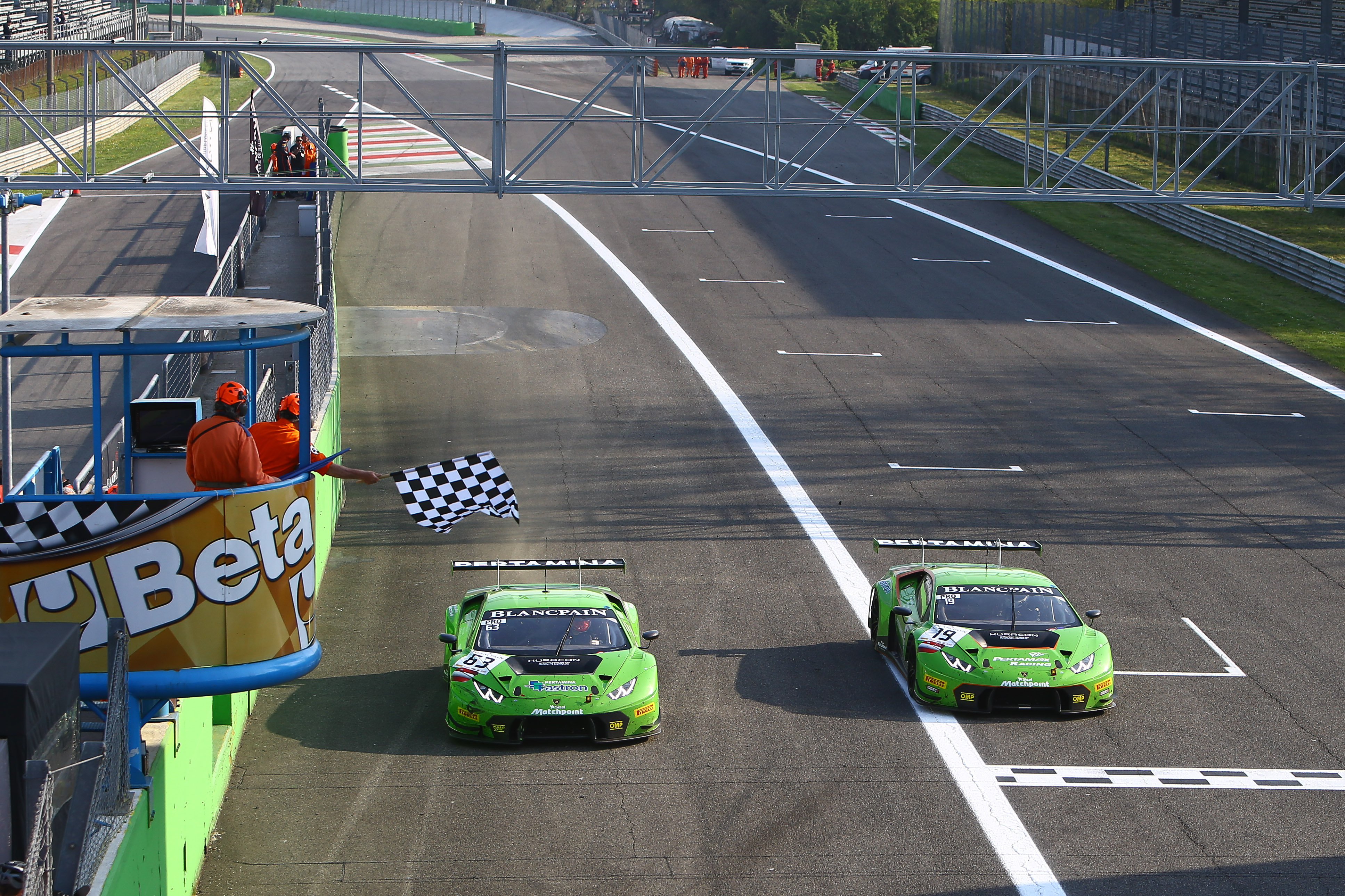 15 highlights of 15 Monza Maiden win for Lamborghini Hurac n