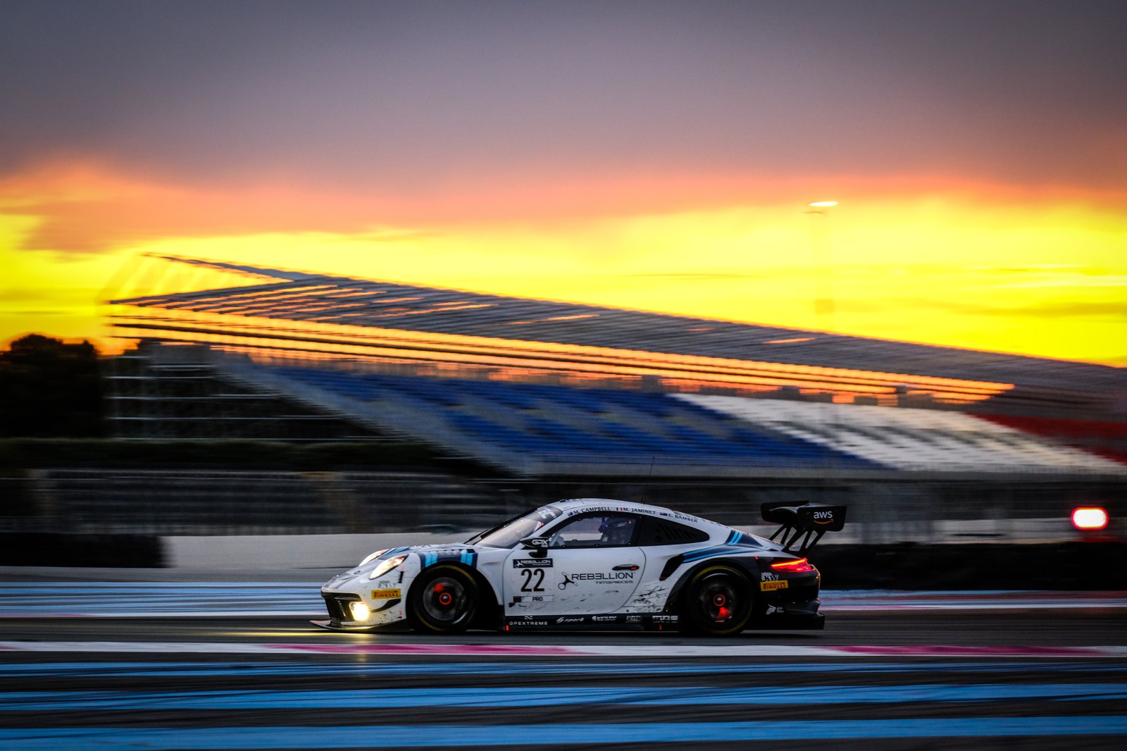 Gpx Racing Porsche Snatches Dramatic Final Hour Victory In Circuit Paul Ricard 1000km Fanatec Gt World Challenge Europe Powered By Aws