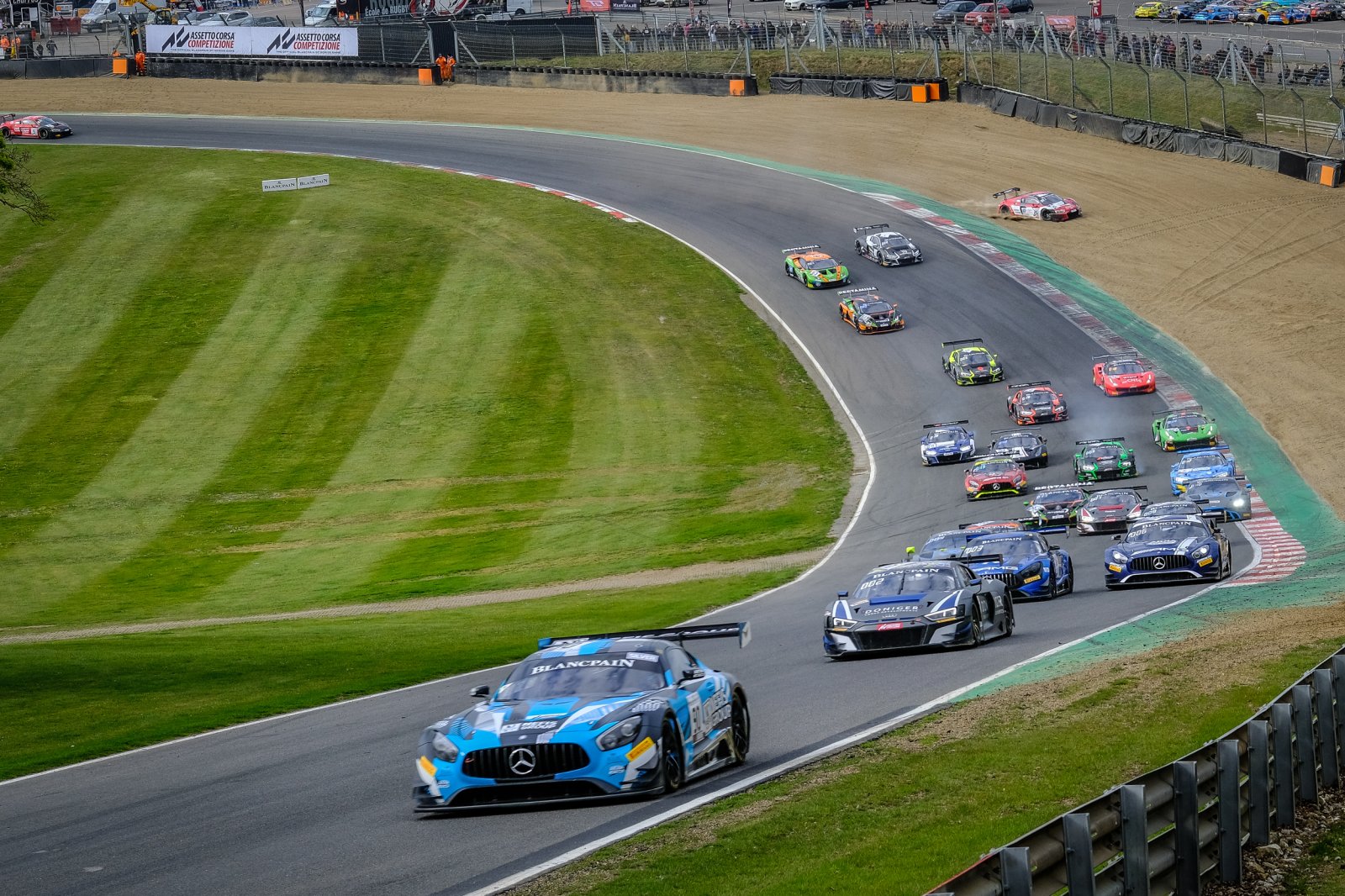 Brands Hatch extends GT World Challenge Europe deal through 2022