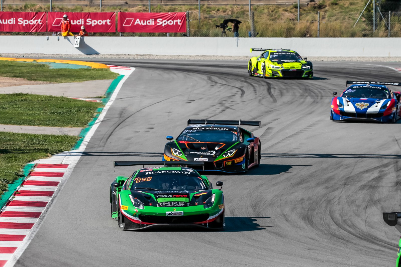 Rinaldi Racing Gt World Challenge Europe