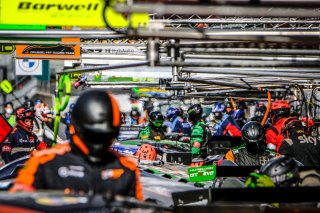 Free Practice 1, Pitlane
