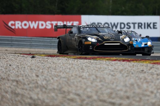 #34 - Walkenhorst Motorsport - David PITTARD - Henrique CHAVES - Ross GUNN - Aston Martin Vantage AMR GT3 EVO  | SRO/JEP