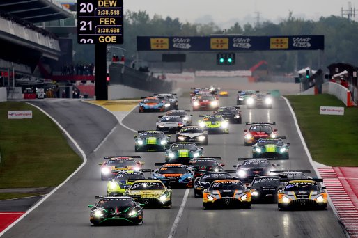 Start of Race 1 - #72 - Barwell Motorsport - Gabriel RINDONE - Patrick KUJALA - Lamborghini Huracan GT3 EVO2 leads #9 - Boutsen VDS – Jules GOUNON – Maximillian GOTZ - Mercedes-AMG GT3 EVO  | SRO / JEP