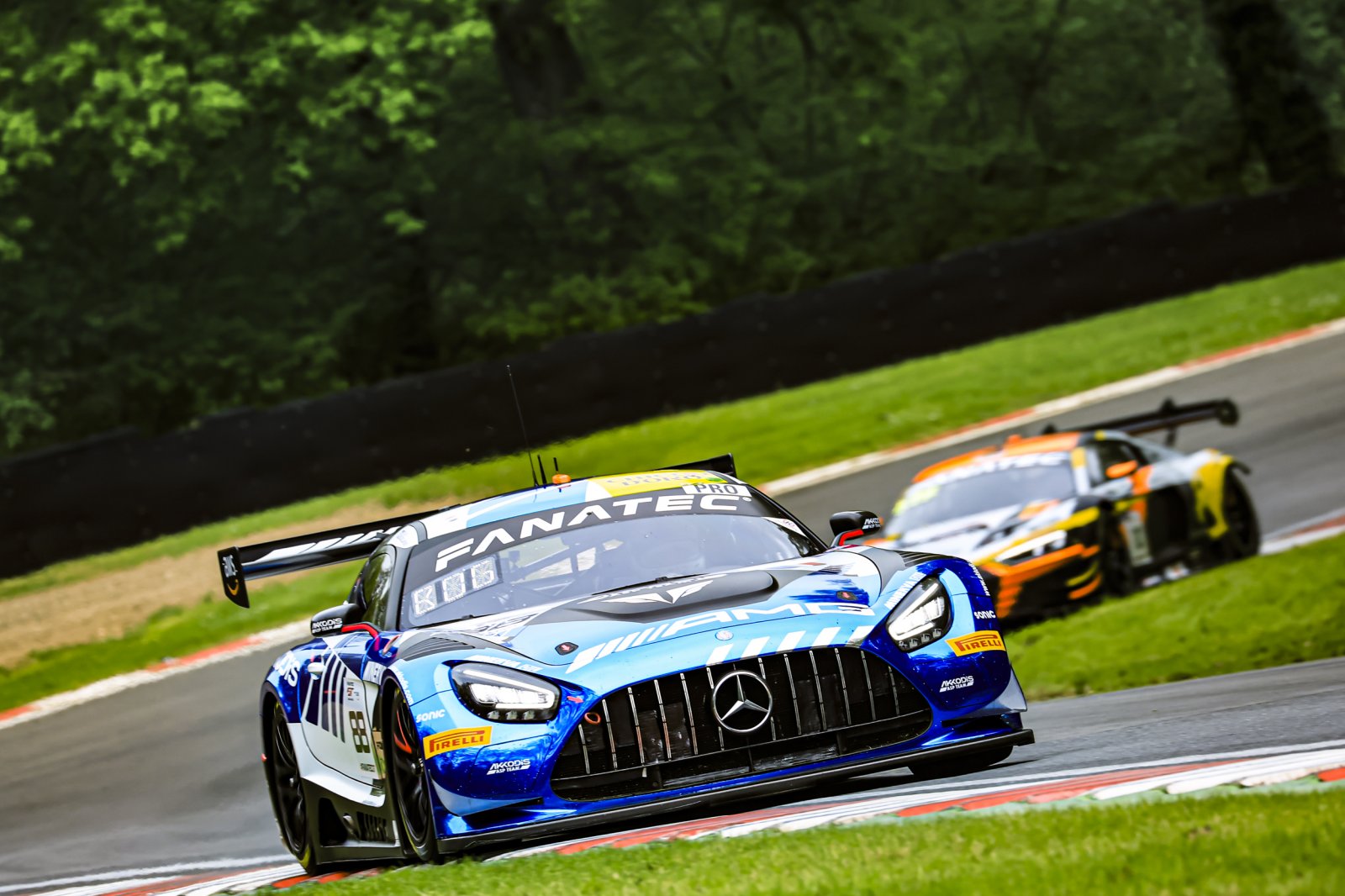 Marciello fastest in opening practice at Brands Hatch as 2023 Sprint Cup season gets underway