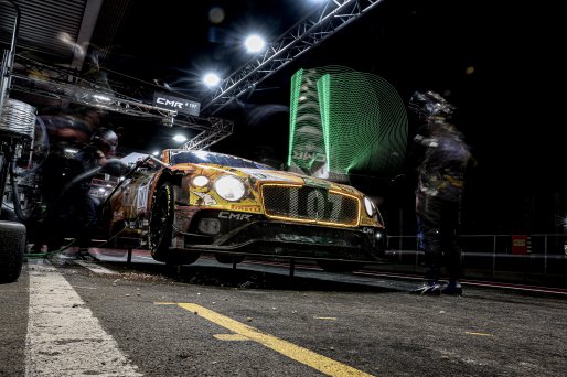 #107 CMR Bentley Continental GT3 Nigel BAILLY Stphane LEMERET Antonin BORGA Maxime SOULET Bentley Continental GT3 Gold Cup, Night, Race
 | SRO / Kevin Pecks