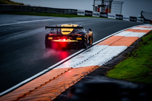 #112 - JP Motorsport - Norbert SIEDLER - Patryk KRUPINSKI - McLaren 720S GT3 EVO - GOLD
 | © SRO - TWENTY-ONE CREATION | Jules Benichou