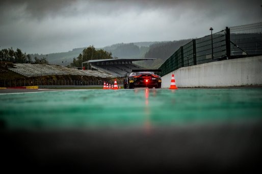 #33 - Bullitt Racing - Aston Martin Vantage AMR GT3, Pitlane, Test Session
 | © SRO - TWENTY-ONE CREATION | Jules Benichou