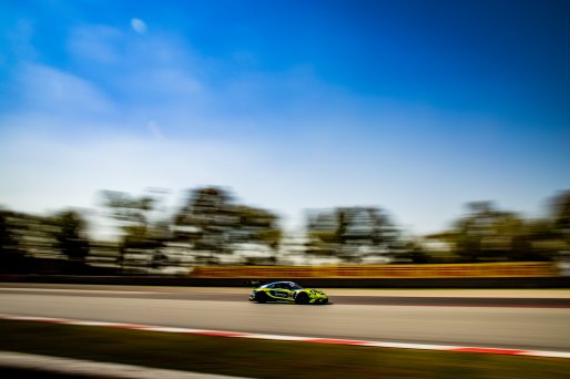 #96 - Rutronik Racing - Thomas PREINING - Laurin HEINRICH - Dennis OLSEN - Porsche 911 GT3 R (992) - PRO, FGTWC
 | © SRO - TWENTY-ONE CREATION | Jules Benichou