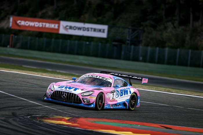 3-Hour Update: AMG Team GetSpeed leads the way after hectic hour at Spa-Francorchamps